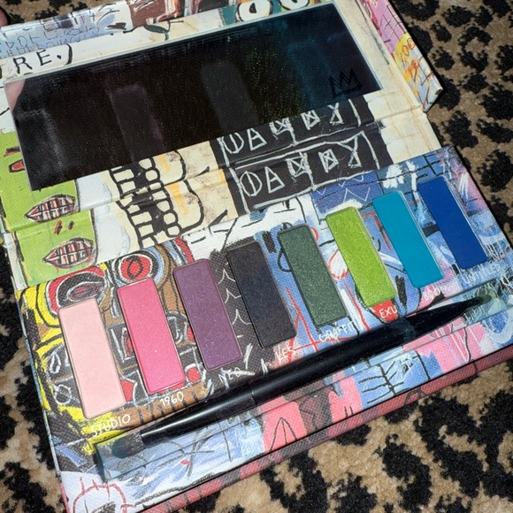Urban Decay Jean-Michel Basquiat Eyeshadow Palette - Picture 4 of 4